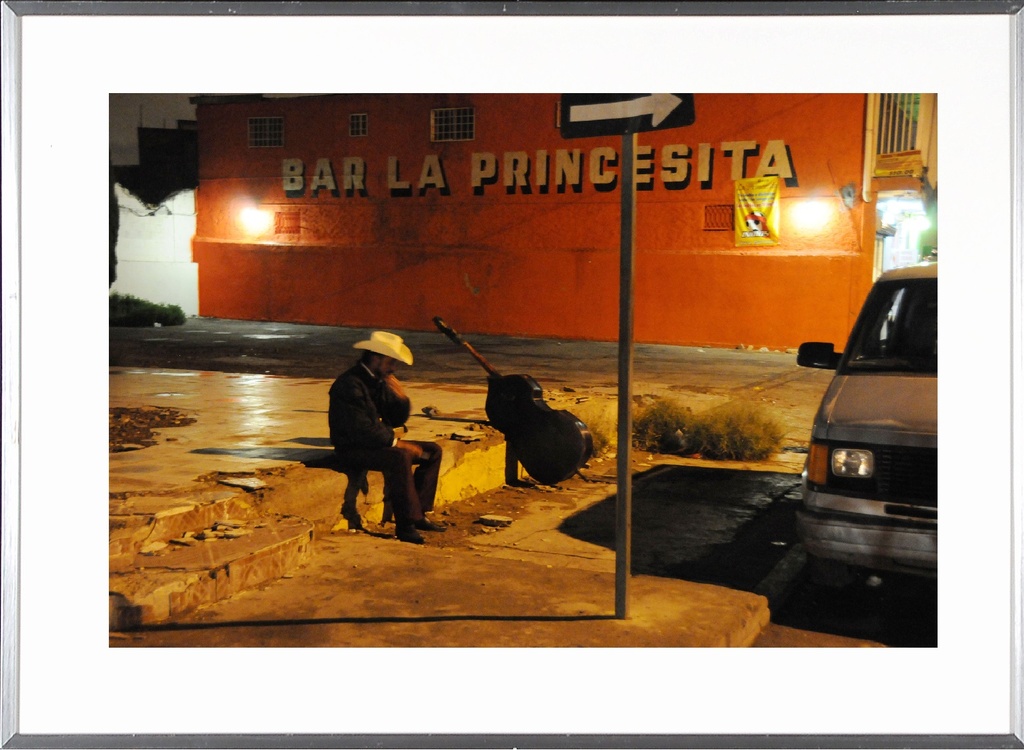 Mexico, cello player